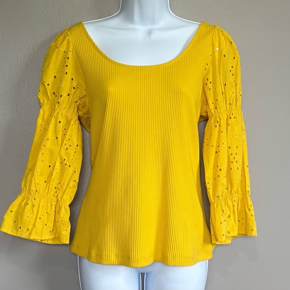 Who What Wear Yellow Eyelet Sleeve Blouse Womens Size Medium NWT - Picture 1 of 8